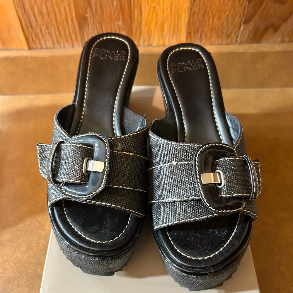 Donald Pliner Women's Ivor Raffia Wedge Sandal